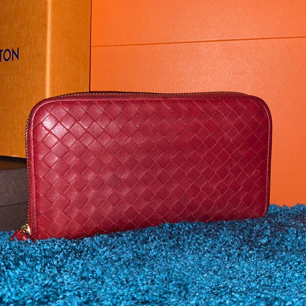 Bottega Veneta Long Wallet Authentic